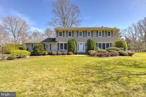 17 Park Hill Ter, Princeton Junction, NJ 08550