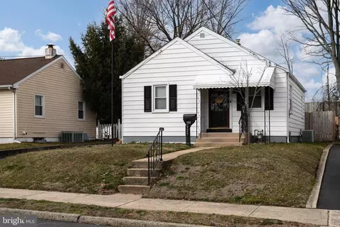 329 Churchill Ave, Hamilton, NJ 08610