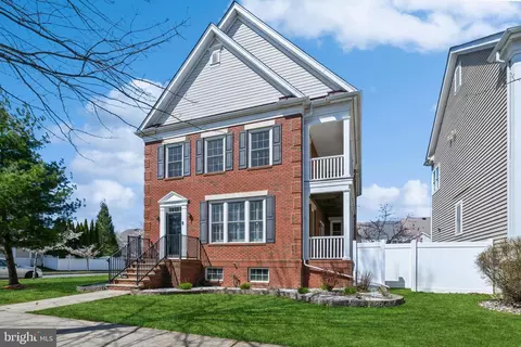 23 Carson St, Robbinsville, NJ 08691