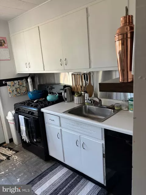 110 Beacon Ave, Ewing, NJ 08618 photo 4