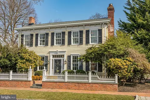 39 N Main St, Pennington, NJ 08534