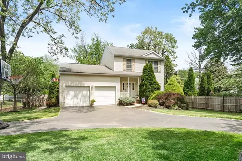 598 Edinburg Rd, Hamilton, NJ 08619