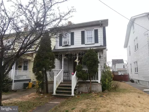 1313 Chambers St, Trenton, NJ 08610