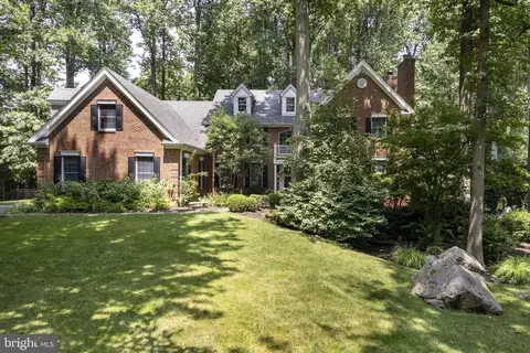 64 Pettit Pl, Princeton, NJ 08540