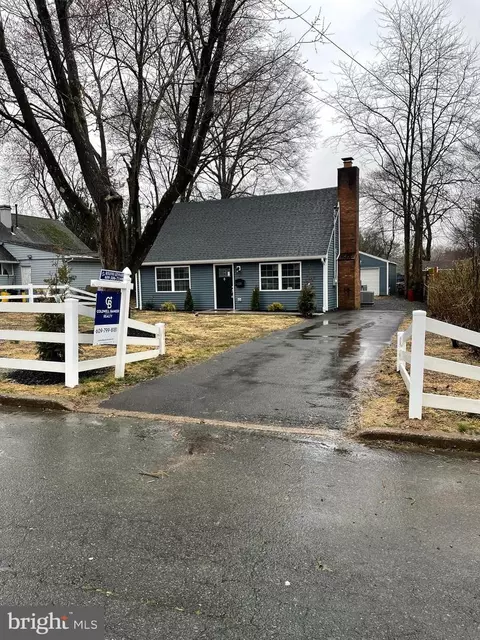 113 Beacon Ave, Ewing, NJ 08618