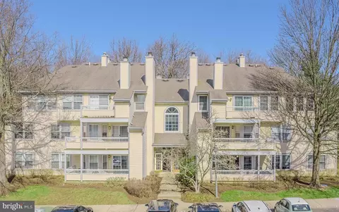 118 Acadia Ct #7, Princeton, NJ 08540