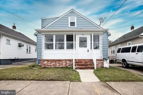 130 Emanuel St, Hamilton, NJ 08610