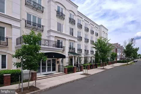 1 N Commerce Sq #307, Robbinsville, NJ 08691