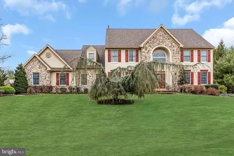 18 Colt Cir, Princeton Junction, NJ 08550
