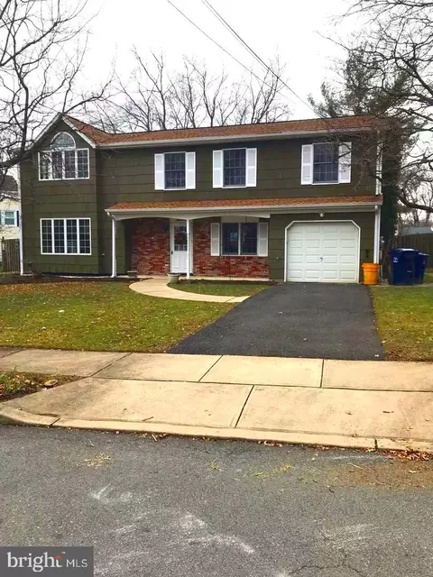 13 Winnipeg Ln, Lawrence Township, NJ 08648