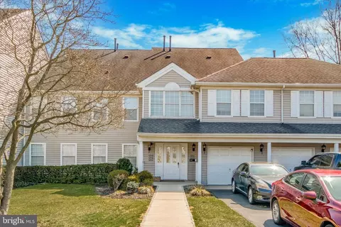1213 Eagles Chase Dr, Lawrence Township, NJ 08648