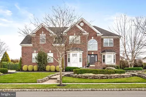 17 Diamond Blvd, Robbinsville, NJ 08691