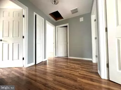 Entry Way - 233 Robbins Ave, Ewing, NJ 08638 photo 1 of 1