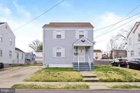 5 Homecrest Ave, Ewing, NJ 08638