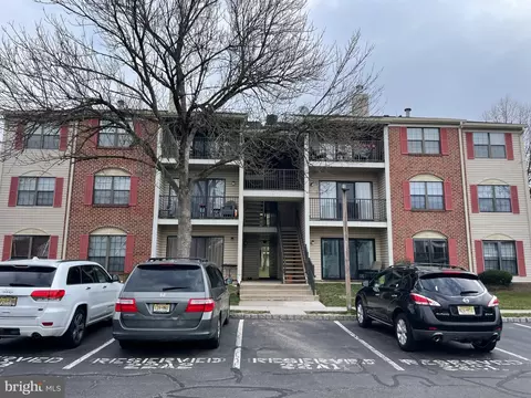 7 Poillon Ct, Lawrenceville, NJ 08648