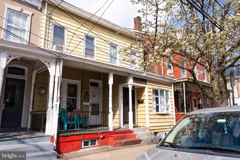113 Division St, Trenton, NJ 08611