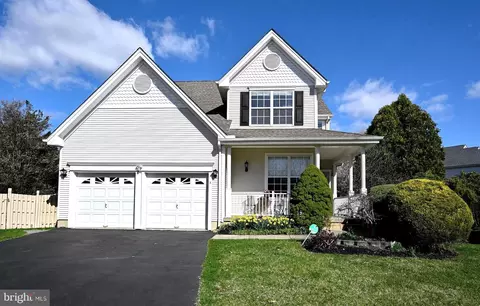 3 Eldridge Dr, Robbinsville, NJ 08691