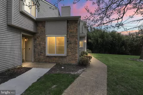 118 Teal Ct, East Windsor, NJ 08520