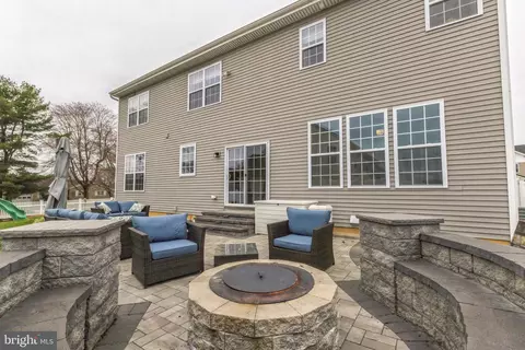 Exterior - 45 Stoneham Rd, Trenton, NJ 08638 photo 7 of 9