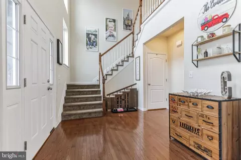 Entry Way - 45 Stoneham Rd, Trenton, NJ 08638 photo 1 of 1