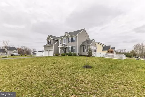 Exterior - 45 Stoneham Rd, Trenton, NJ 08638 photo 4 of 9