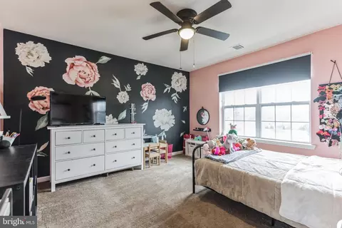 Bedroom - 45 Stoneham Rd, Trenton, NJ 08638 photo 1 of 5
