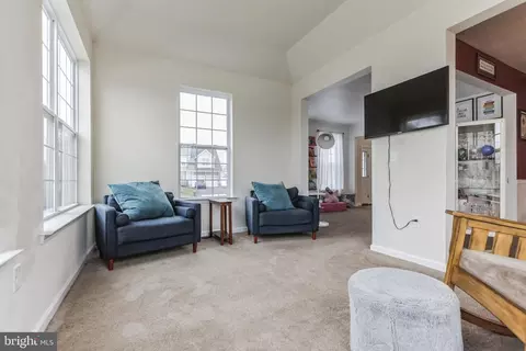 Living - 45 Stoneham Rd, Trenton, NJ 08638 photo 5 of 6