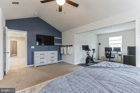 Bedroom - 45 Stoneham Rd, Trenton, NJ 08638 photo 5 of 5