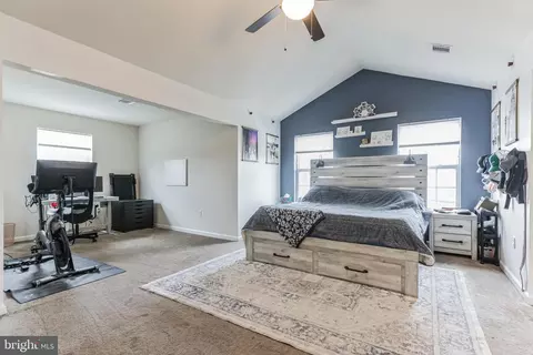 Bedroom - 45 Stoneham Rd, Trenton, NJ 08638 photo 4 of 5