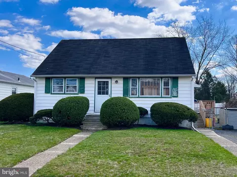 49 Nebraska Ave, Hamilton, NJ 08619