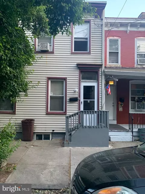 131 Hewitt St, Trenton, NJ 08611