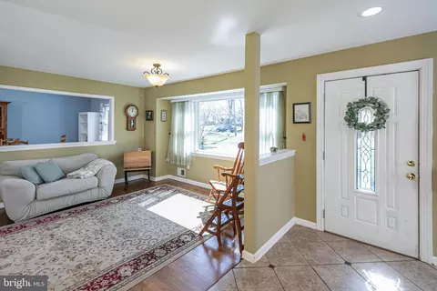 Living - 8 Apache Dr, Pennington, NJ 08534 photo 1 of 6