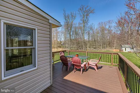 Exterior - 8 Apache Dr, Pennington, NJ 08534 photo 6 of 11