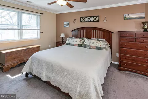 Bedroom - 8 Apache Dr, Pennington, NJ 08534 photo 5 of 7