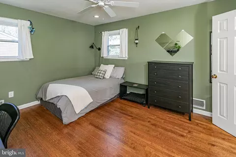 Bedroom - 8 Apache Dr, Pennington, NJ 08534 photo 1 of 7