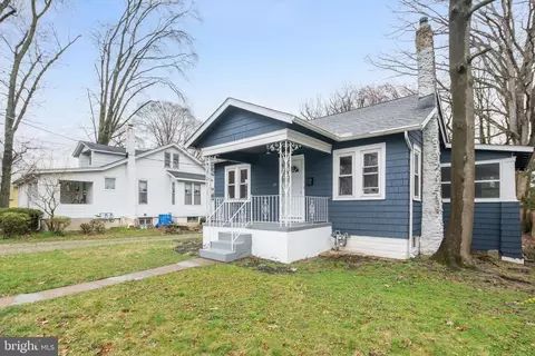 39 Woodland Ave, Ewing, NJ 08638