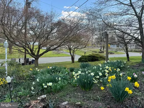 Exterior - 12 Bernard Dr, Ewing, NJ 08628 photo 10 of 11
