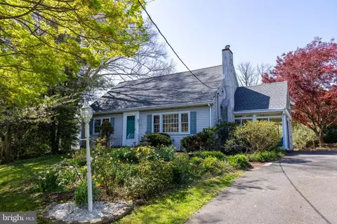 Exterior - 12 Bernard Dr, Ewing, NJ 08628 photo 2 of 11