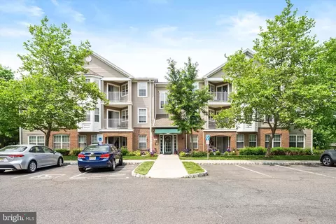 611 Mowat, Hamilton, NJ 08690