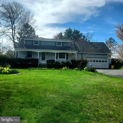 631 Scotch Rd, Pennington, NJ 08534