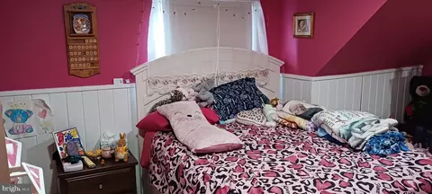 Bedroom - 30 Ovington Dr, Hamilton, NJ 08620 photo 2 of 5