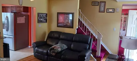 Living - 30 Ovington Dr, Hamilton, NJ 08620 photo 3 of 4
