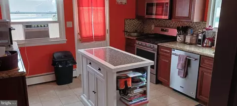 Kitchen - 30 Ovington Dr, Hamilton, NJ 08620 photo 4 of 4
