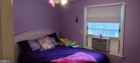Bedroom - 30 Ovington Dr, Hamilton, NJ 08620 photo 4 of 5