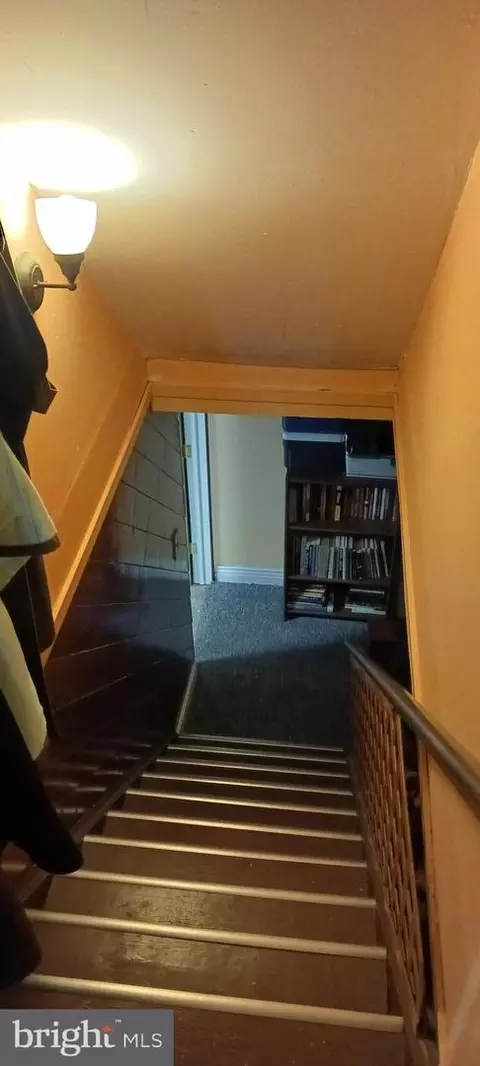 Entry Way - 30 Ovington Dr, Hamilton, NJ 08620 photo 1 of 2