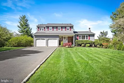 10 Randi Way, Titusville, NJ 08560