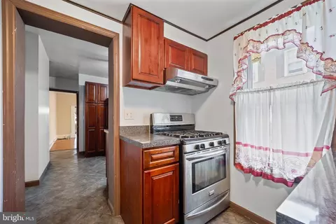 Kitchen - 105 Brookside Ave, Ewing, NJ 08638 photo 4 of 4