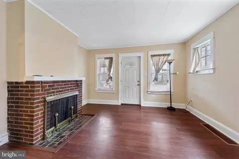 Living - 105 Brookside Ave, Ewing, NJ 08638 photo 2 of 3