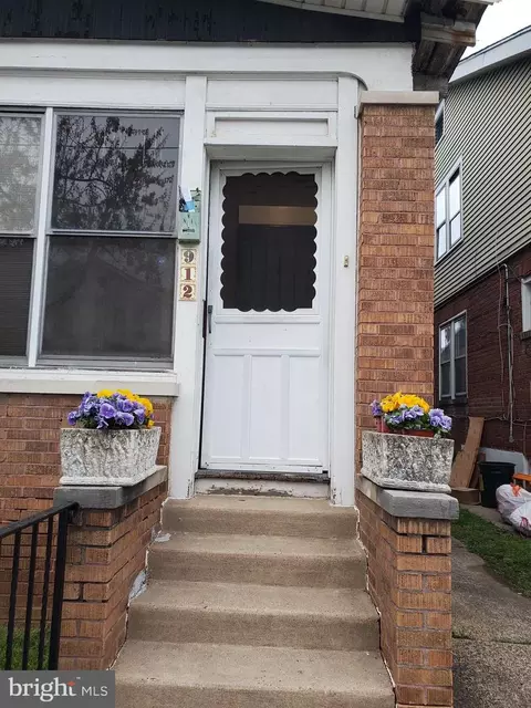 912 Adeline St, Trenton, NJ 08610