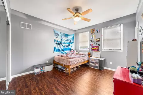 Bedroom - 51 Brenwal Ave, Ewing, NJ 08618 photo 3 of 5